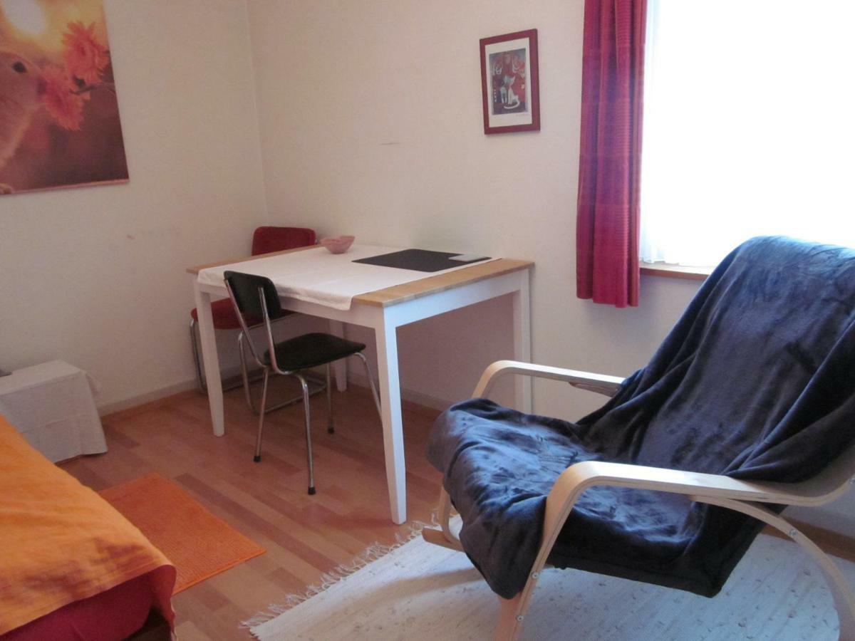 Ruhiges Gaestezimmer Winterthur Zewnętrze zdjęcie